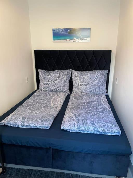 Klimatisierte Sehr Zentrale Wohnung-Loftstyle- Wina Bagian luar foto