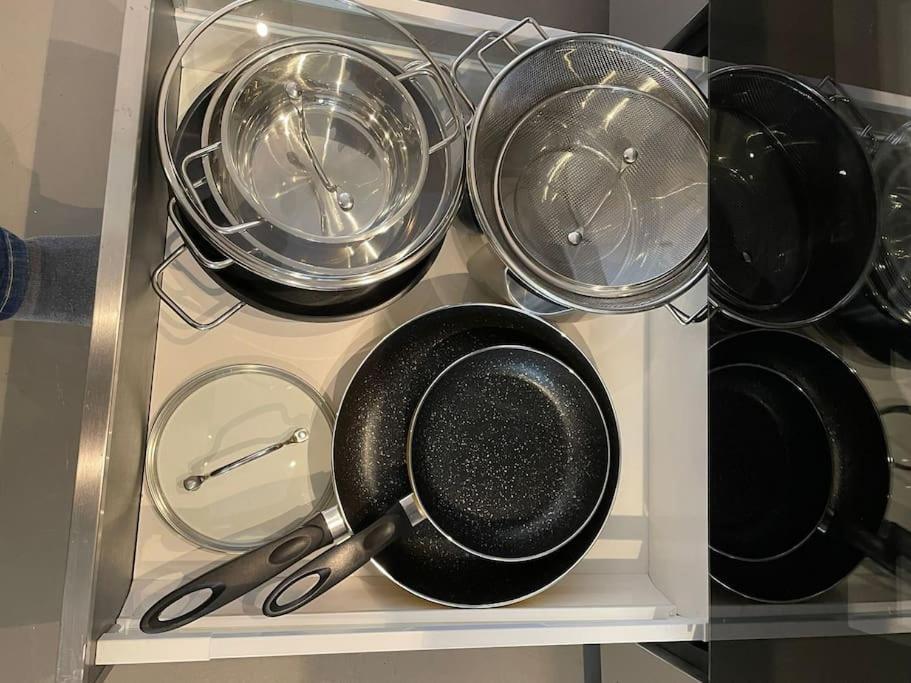 Klimatisierte Sehr Zentrale Wohnung-Loftstyle- Wina Bagian luar foto